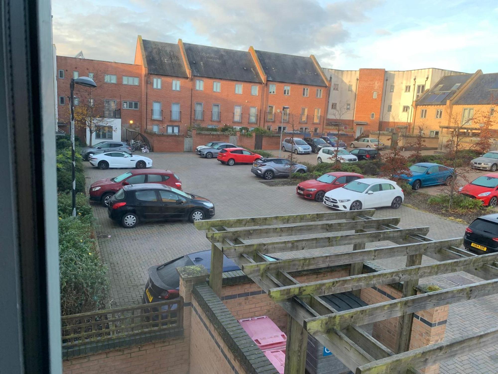 Luxury 2 Bedroom Northampton Townhouse With Balcony Bagian luar foto
