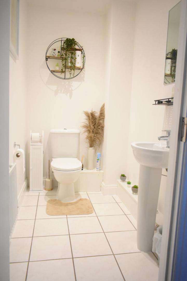 Luxury 2 Bedroom Northampton Townhouse With Balcony Bagian luar foto